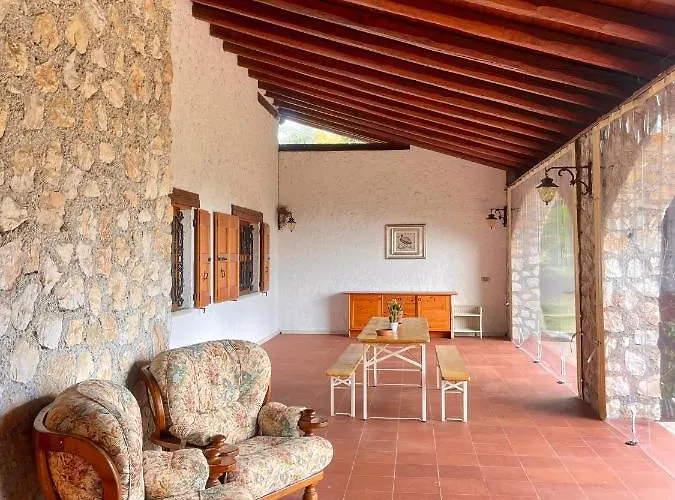 La Collina Willa Giais